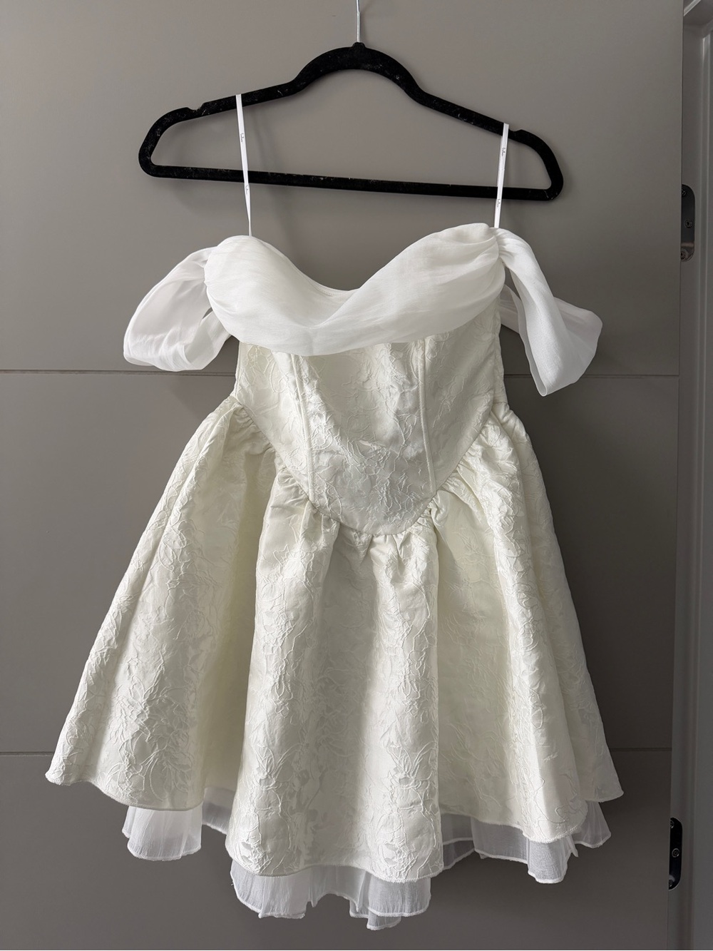 Lulu's Ivory Off-Shoulder Floral Jacquard Party Dress
